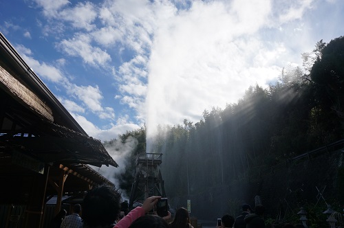 峰温泉大噴湯1